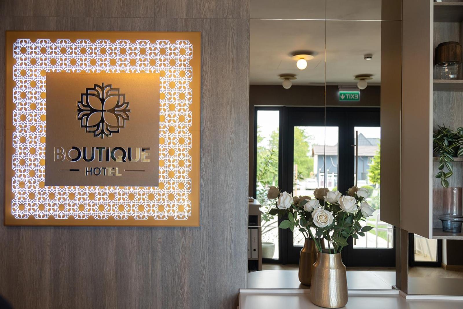 Boutique Hotel Bals Екстериор снимка