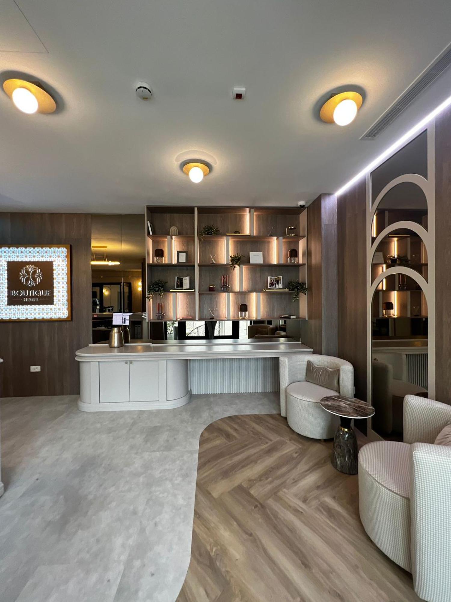 Boutique Hotel Bals Екстериор снимка